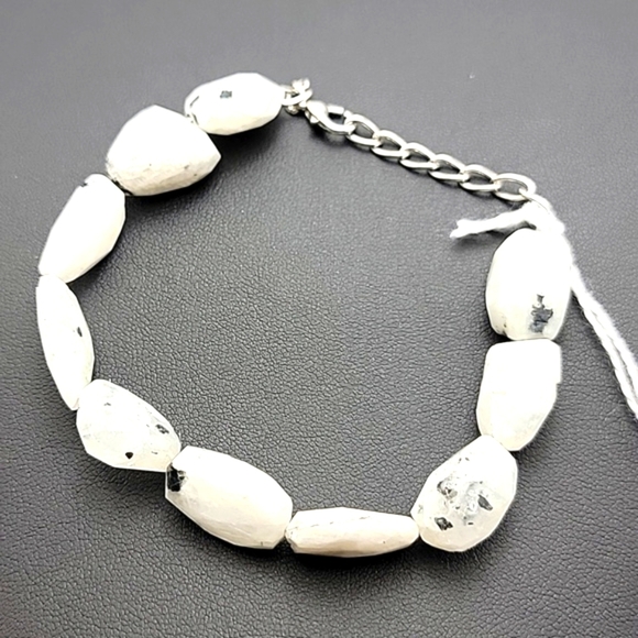 135.00 Cts Natural Unheated Blue Flash Moonstone Faceted Beads Beaded Bracelet - Picture 6 of 7
